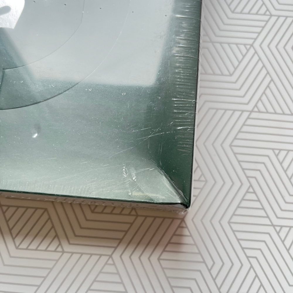 Альбом SEVENTEEN - HAPPY BURSTDAY (New Escape ver.) (с дефектом)