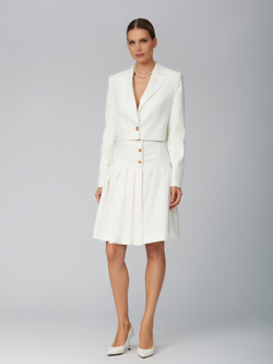 Женский белый костюм двойка с юбкой и укороченным жакетом