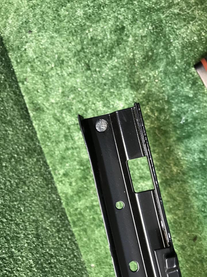 Направляющая сдвижной двери Mercedes V W447 14-нв