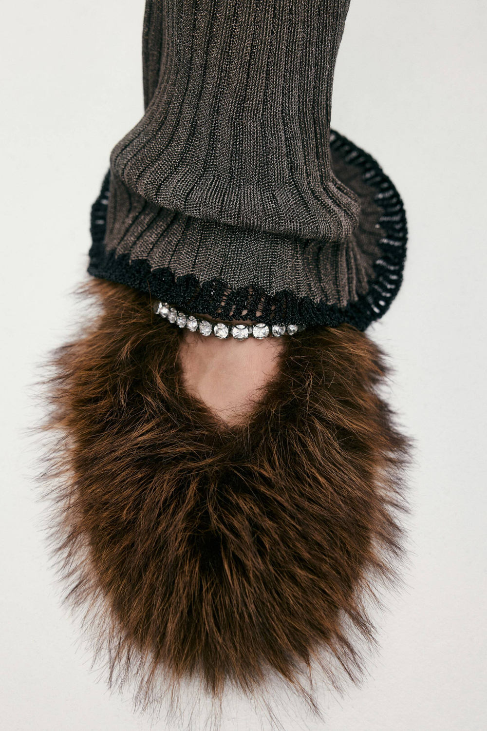 H&M Тапочки с декоративными деталями, темно-бежевый