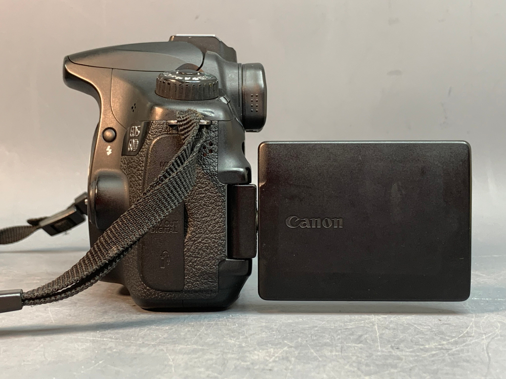 Canon 60D Body 35.288 кадров нет кнопки затвора
