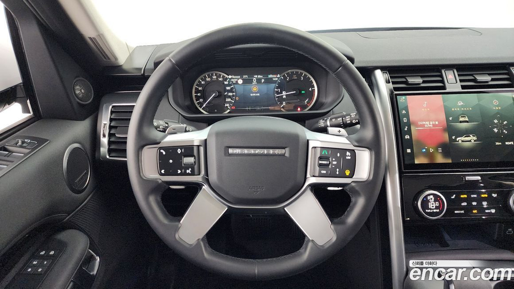 Land Rover Discovery 5 D250 SE (10.2022)