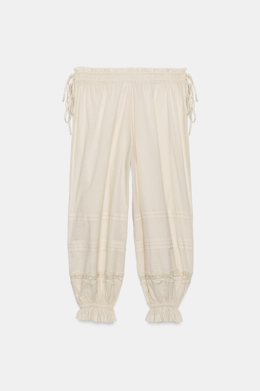 ZARA БРЮКИ-БОМБЕРЫ СО СКЛАДКАМИ И КРУЖЕВОМ, ЦВЕТ СЛОНОВОЙ КОСТИ