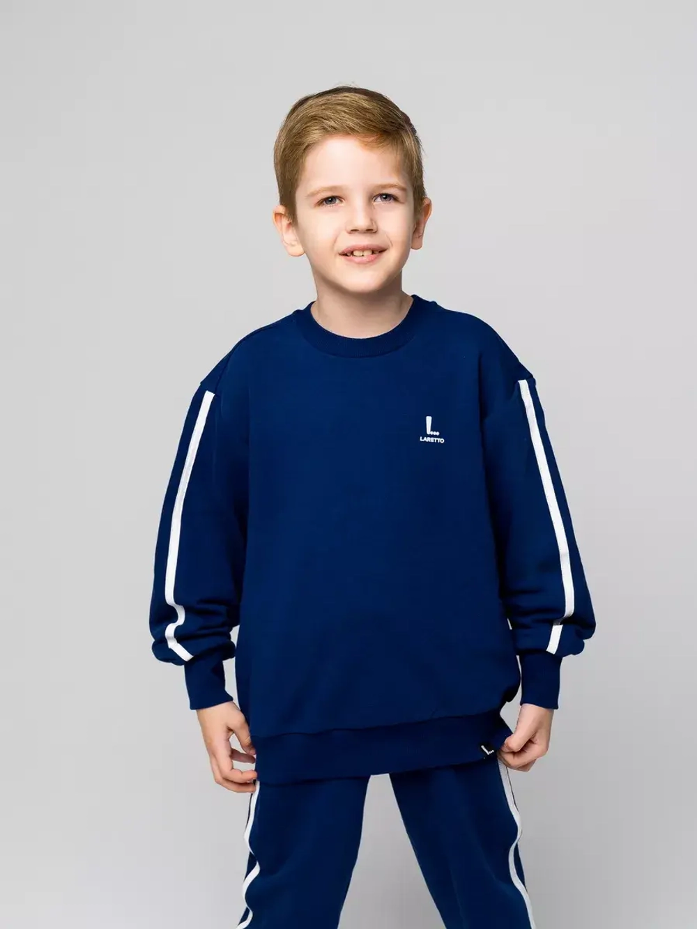 Спортивный костюм для мальчика в школу