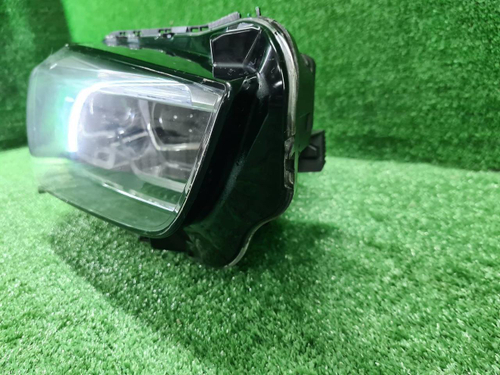 Фара правая BMW X1 F48 (2019-2022) LED (В пленке)