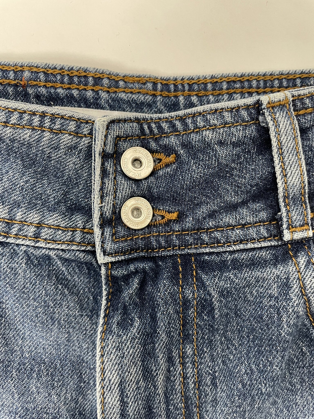 Джинсы Zara