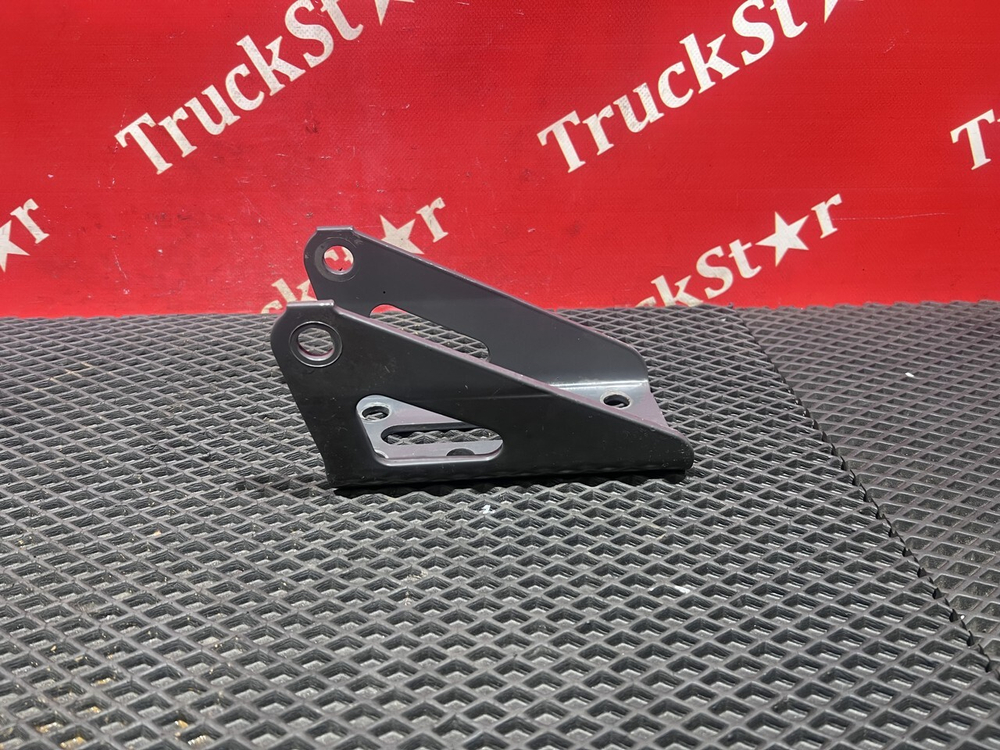 Кронштейн амортизатора заднего 2021 г