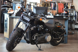 Softail,  Fat Bob 107 Harley-Davidson  (2020)