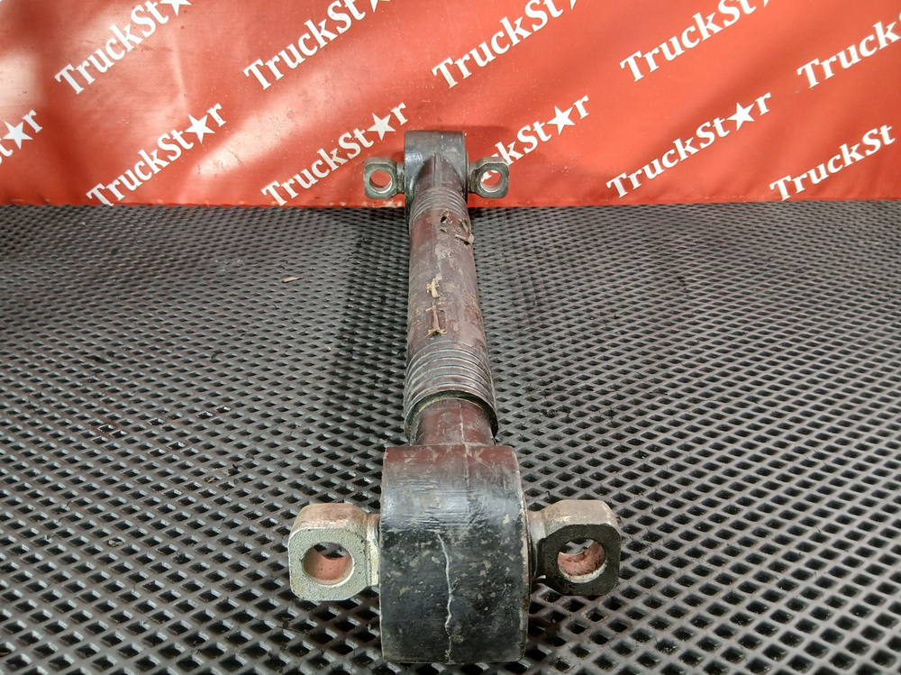 Тяга реактивная задняя