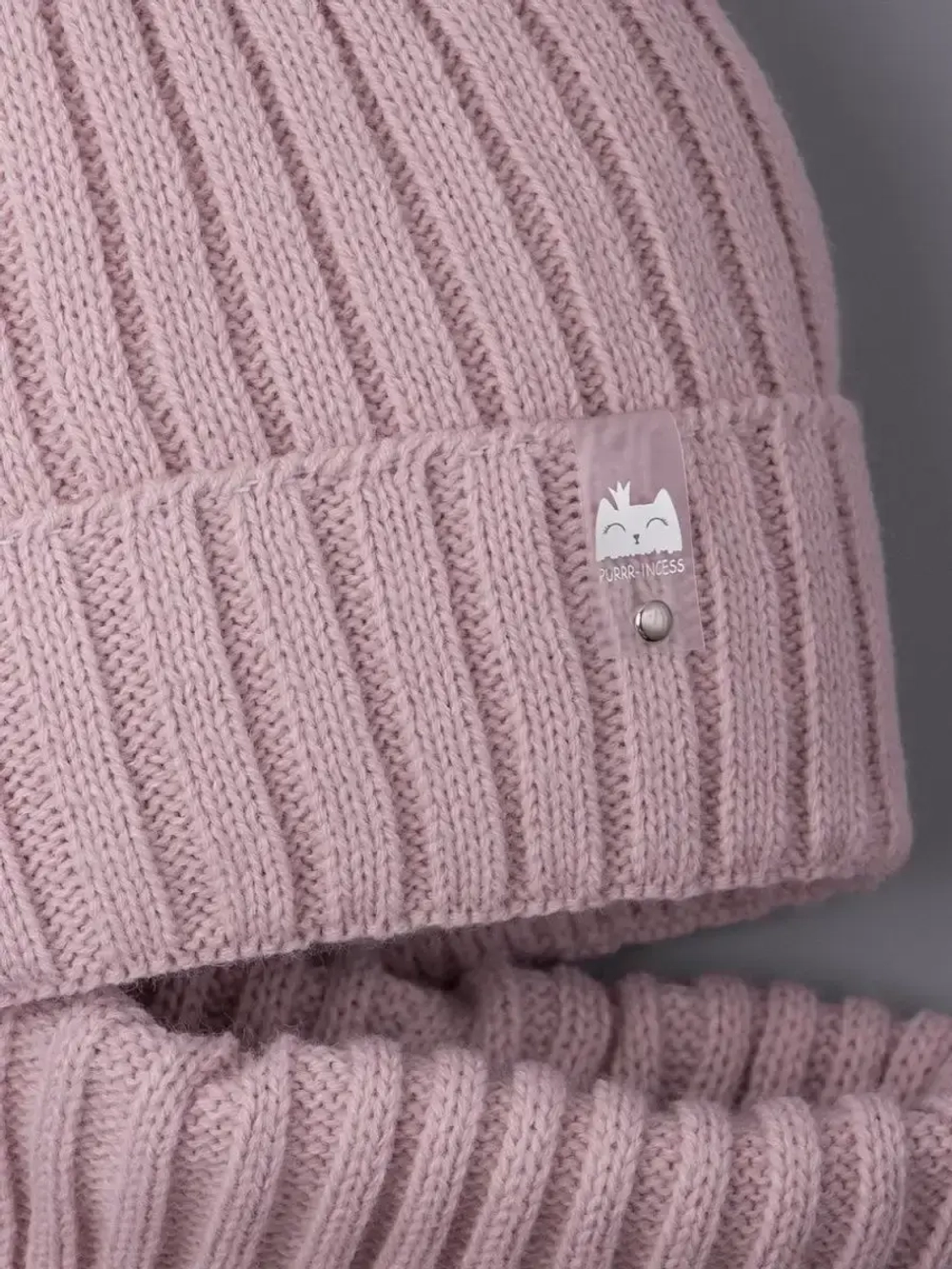 Шапка для девочки осенняя c ушками и снуд