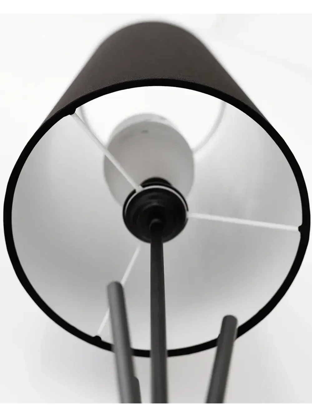 Торшер напольный с абажуром в гостиную современный