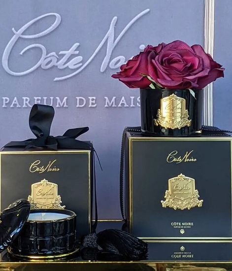 Букет из 5 красных роз в черной вазе, Cote Noire