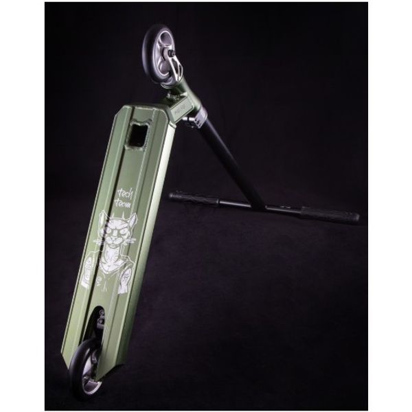 Трюковой самокат Tech Team Ragtag