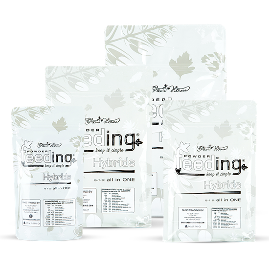 Удобрение минеральное для гибридных сортов  Green House Powder Feeding Hybrids 0,125 кг