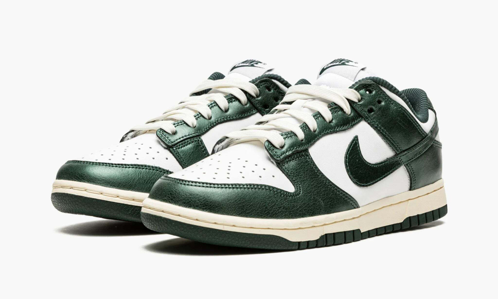 Nike Dunk Low WMNS "Vintage Green"