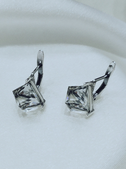 "Куб" серьги в серебряном покрытии из коллекции "Леди" от Jenavi с английским замком