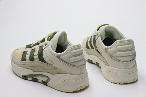 Кроссовки нат. кожа (36-41)р. / шт. 6788/375