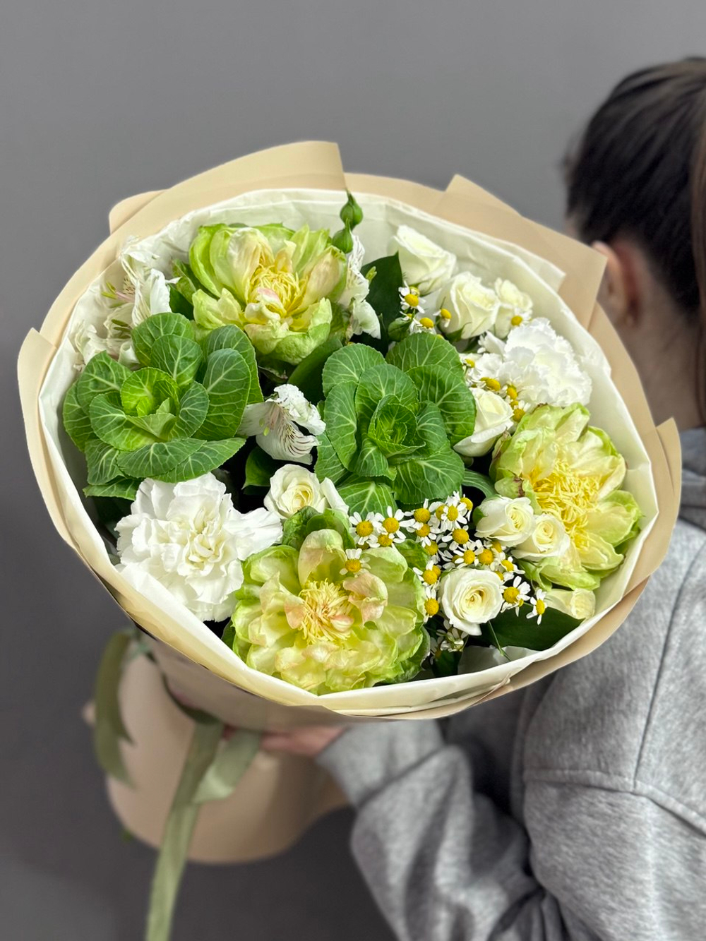 Авторский букет с брассикой (декоративной капустой)