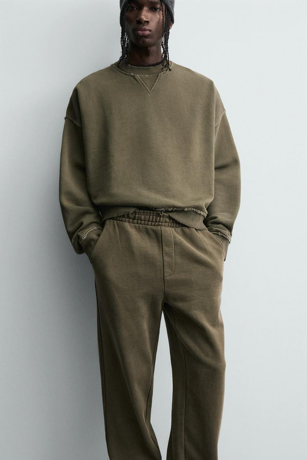 ZARA ТОЛСТОВКА С КРУГЛЫМ ВЫРЕЗОМ И ЭФФЕКТОМ ПОТЕРТОСТИ, ХАКИ