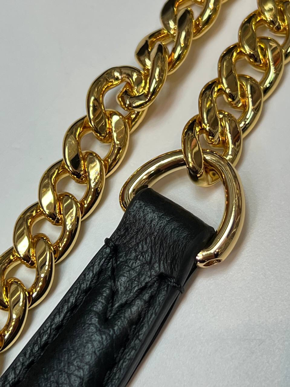 Сумка Louis Vuitton Lockme Chain East West