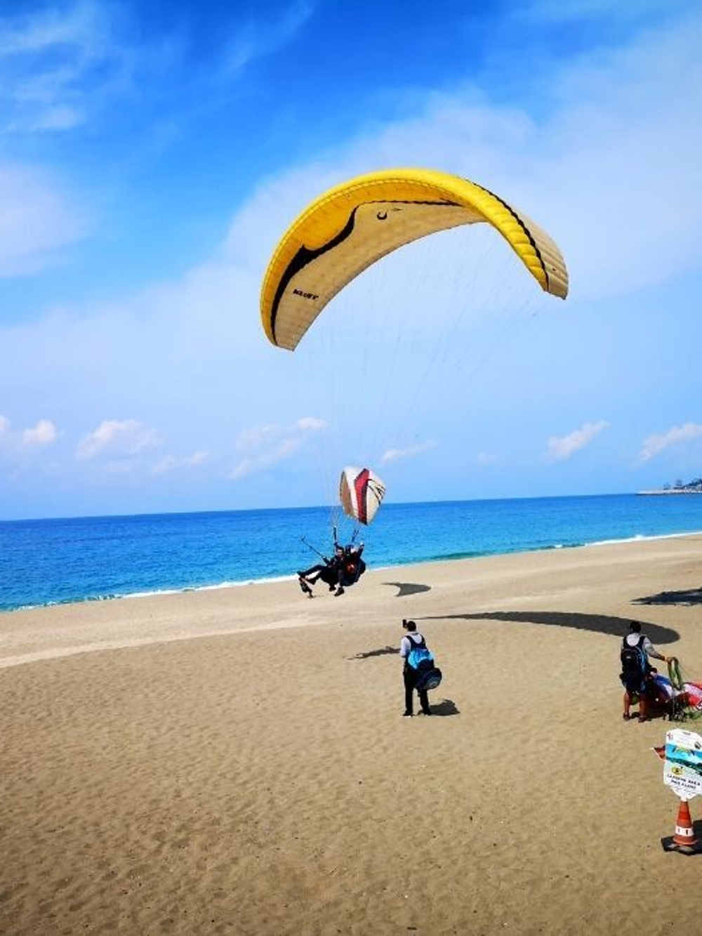 Параглайдинг с горы Яссы на высоте 370 м