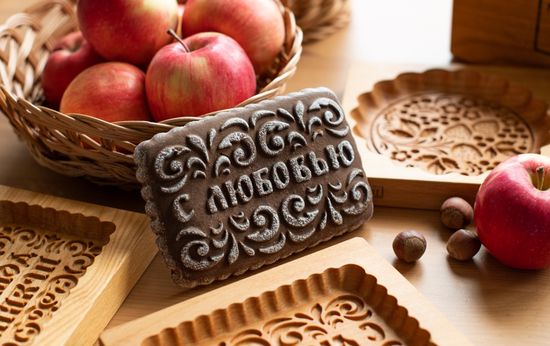 Шоколадные печатные пряники с лимонной начинкой