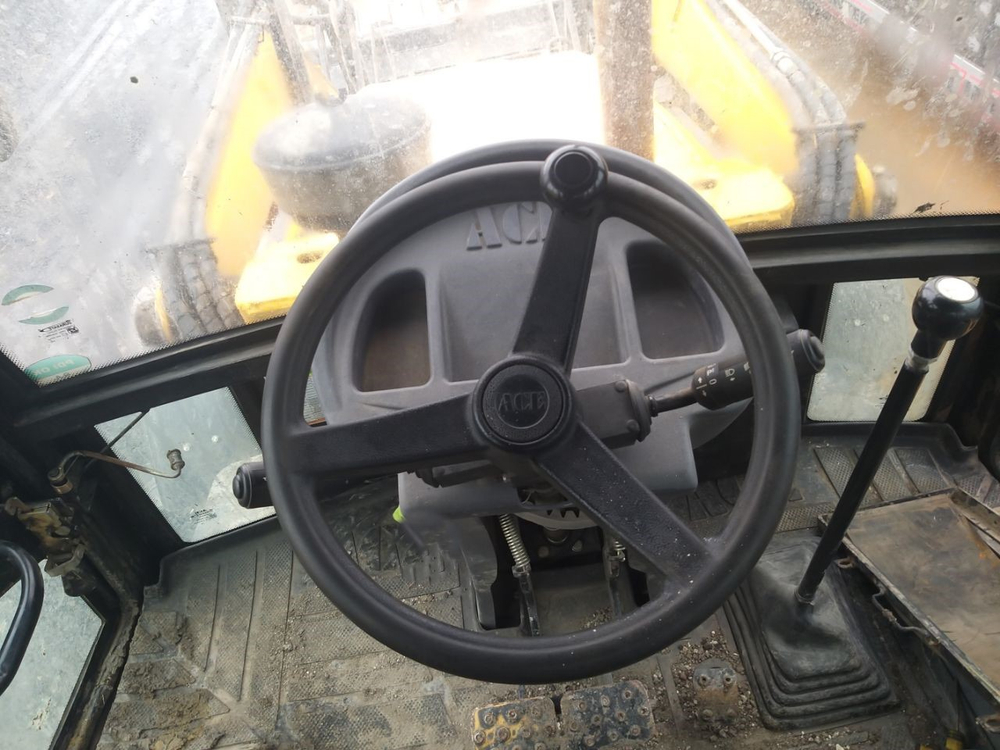 ACE TLB100 Экскаватор-погрузчик TLB100 (Дизельный, 4,4 л, 100 л.с., МТ)
