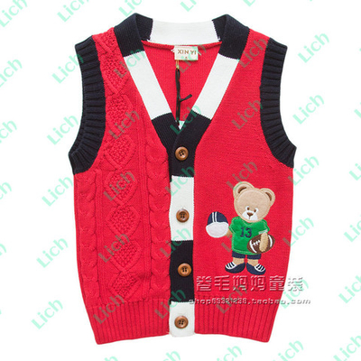 Жилет детский с аппликацией медвежонка-спортсмена