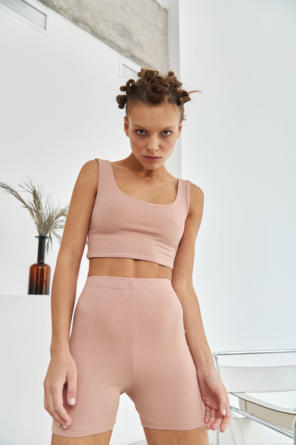 Велосипедки в рубчик миндального цвета