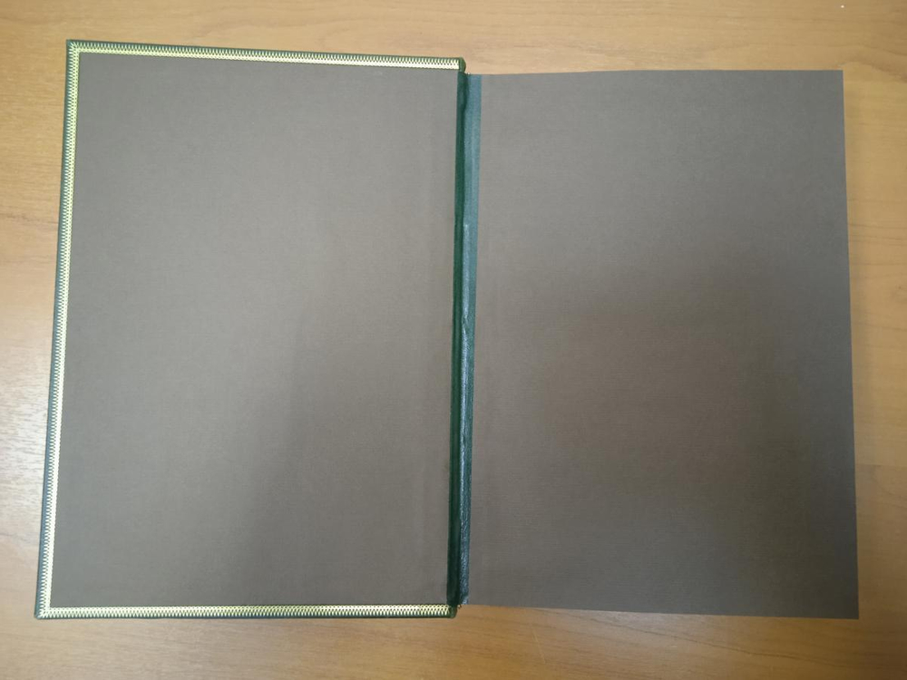 "Настольная книга руководителя" Книга подарочная в футляре