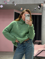 Свитер с горлом Candy зеленый