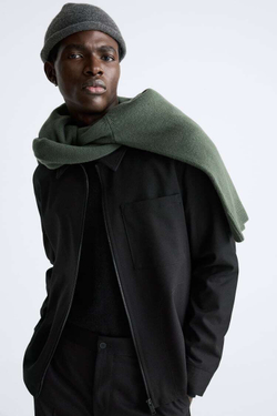 ZARA ШАПКА БИНИ С ПОЛИРОВКОЙ, СЕРЫЙ С МЕЛАНЖЕВЫМ ЭФФЕКТОМ