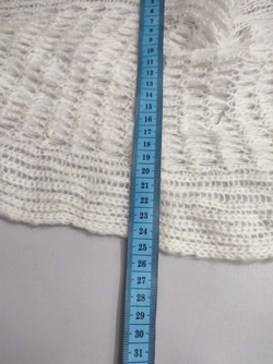 Шарф шерстяной с кисточками