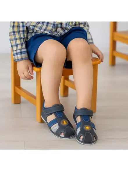 Детские Сандалии для мальчика светящиеся.