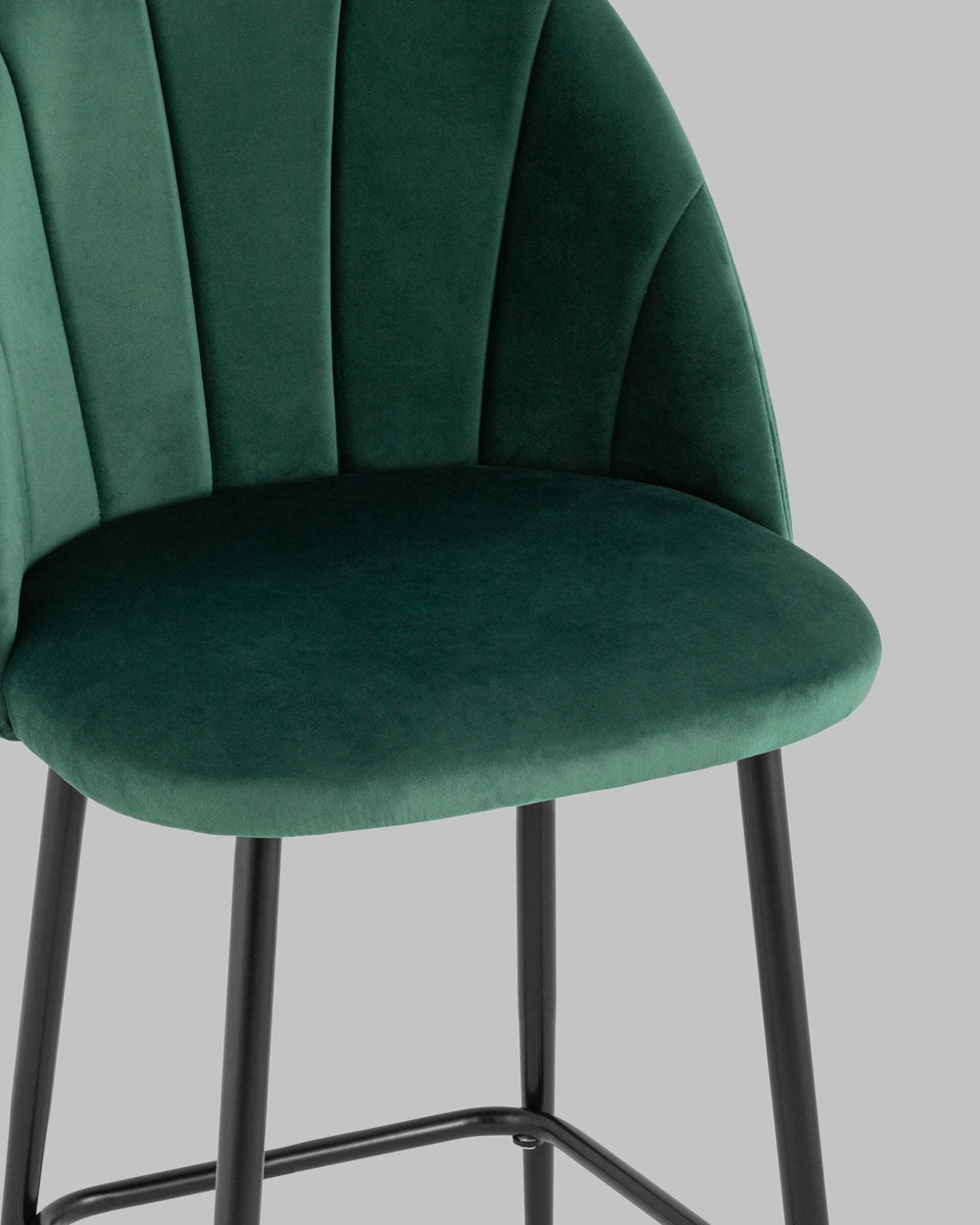Стул полубарный Логан велюр зелёный