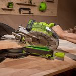 Торцовочная пила Greenworks GD24MS216, 24V, бесщеточная, 4800 об/мин, 216x30мм, рез 65х310мм, с протяжкой, без АКБ и ЗУ (1501707)