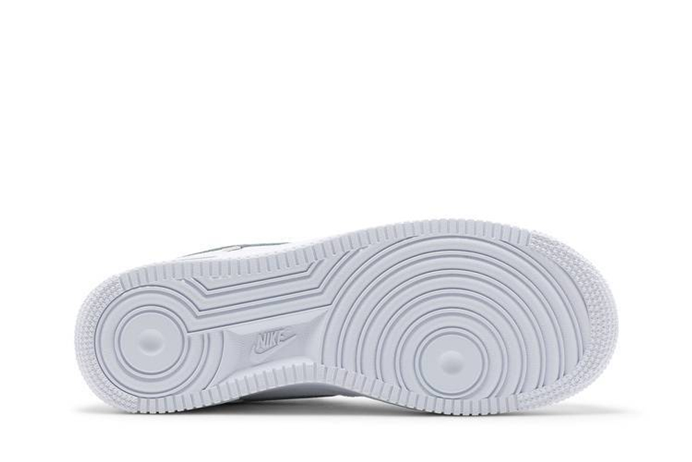 Кроссовки Nike Air Force 1 Low '07 Essential (Женская размерная сетка)