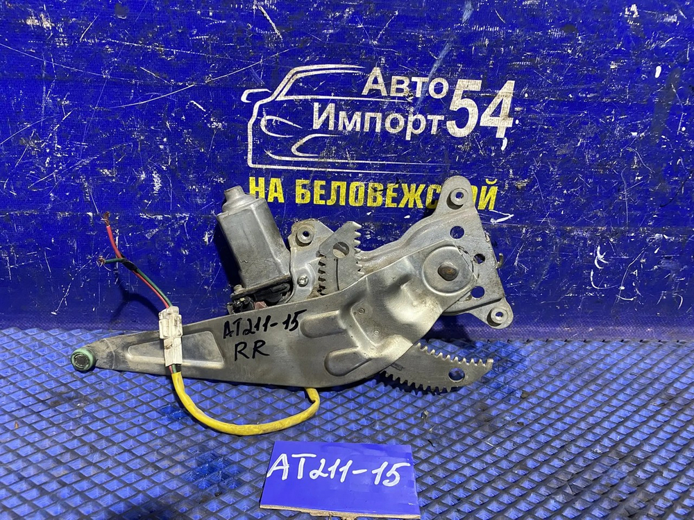 Стеклоподъемник задний правый TOYOTA CARINA 2001