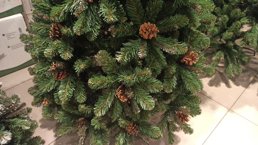 Ель с шишками «Снежная королева зелёная» (пвх) 270 см / 2.7 м