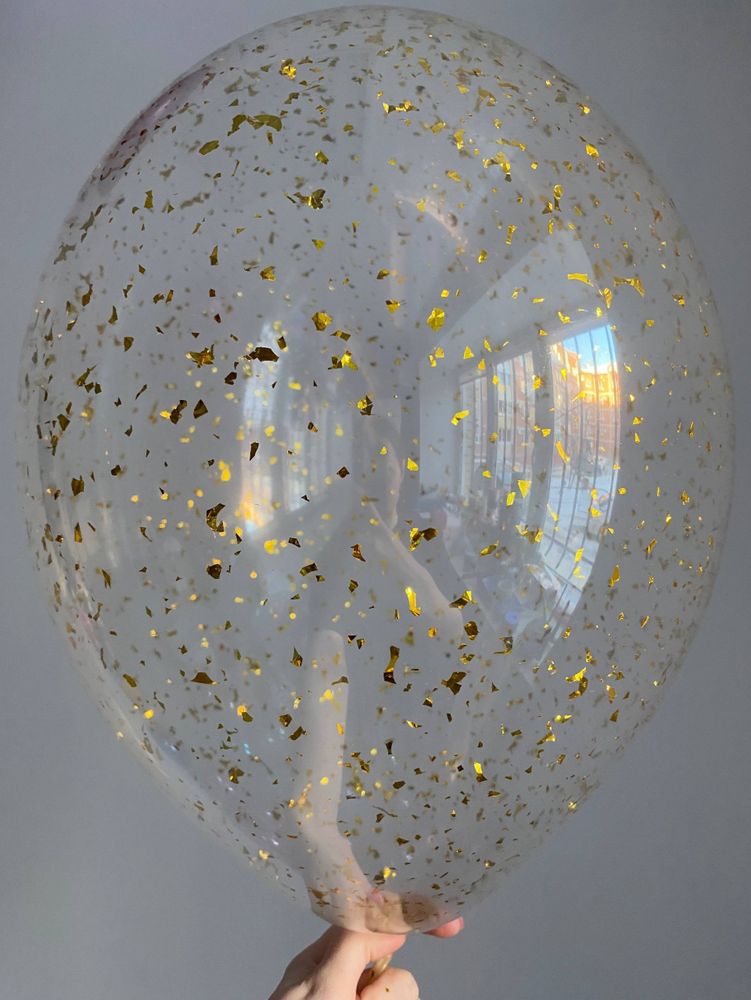 Воздушный шар с наполнением конфетти дробленное золото ПАЛИТРА №4302