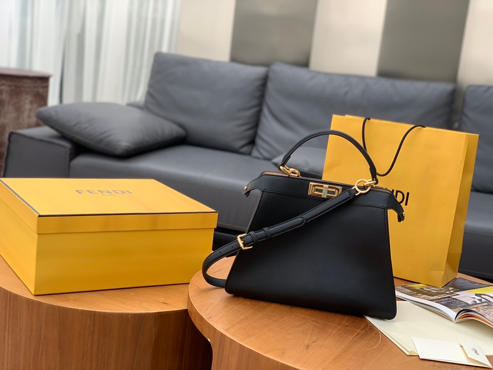 Fendi Peekaboo ISeeU Medium 33 cm
