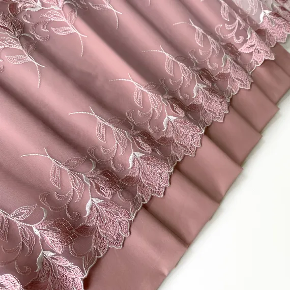 Вышивка на сетке пыльно-розовая 23 см