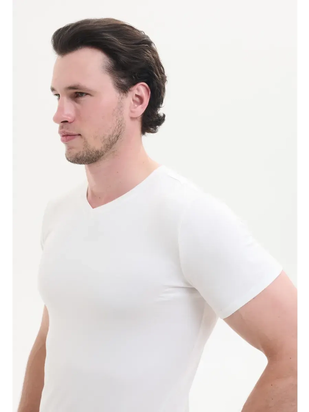 Футболка V-вырез однотонная облегающая