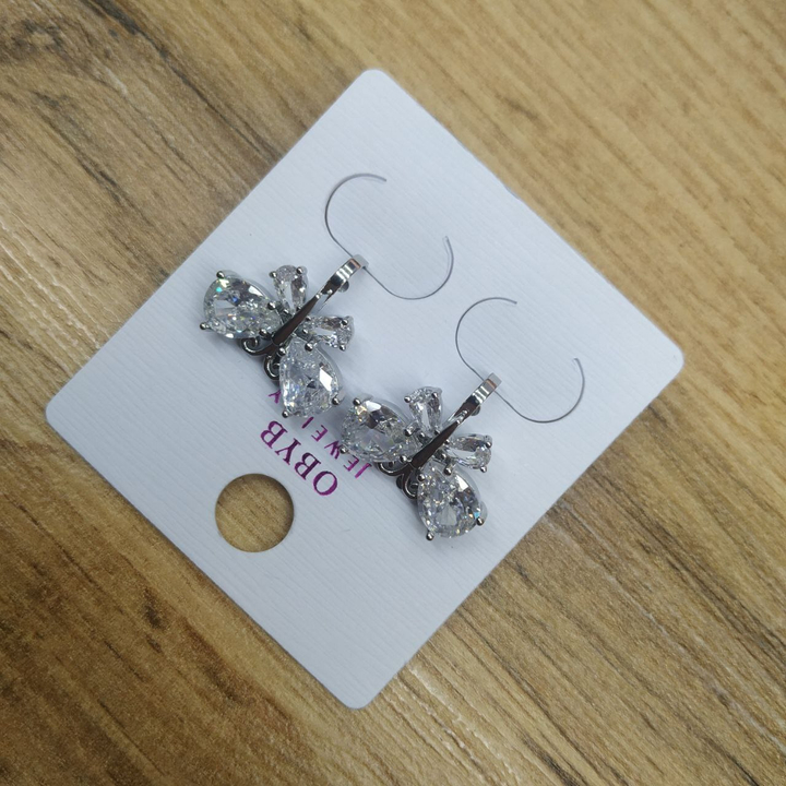 Клипсы Бабочка кристалл на зажимах циркон металл серебристый