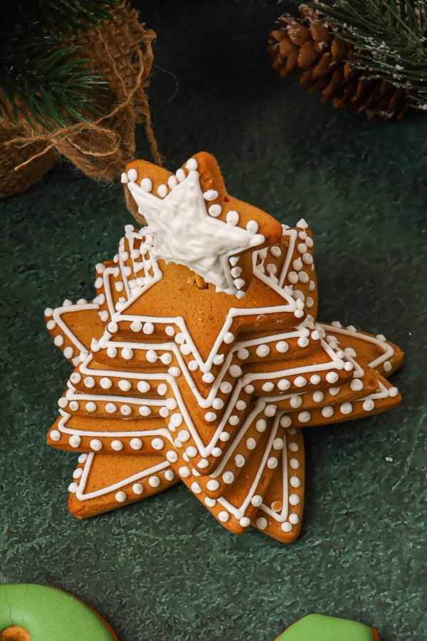 Сборная елка из пряников звезд 7 уровней