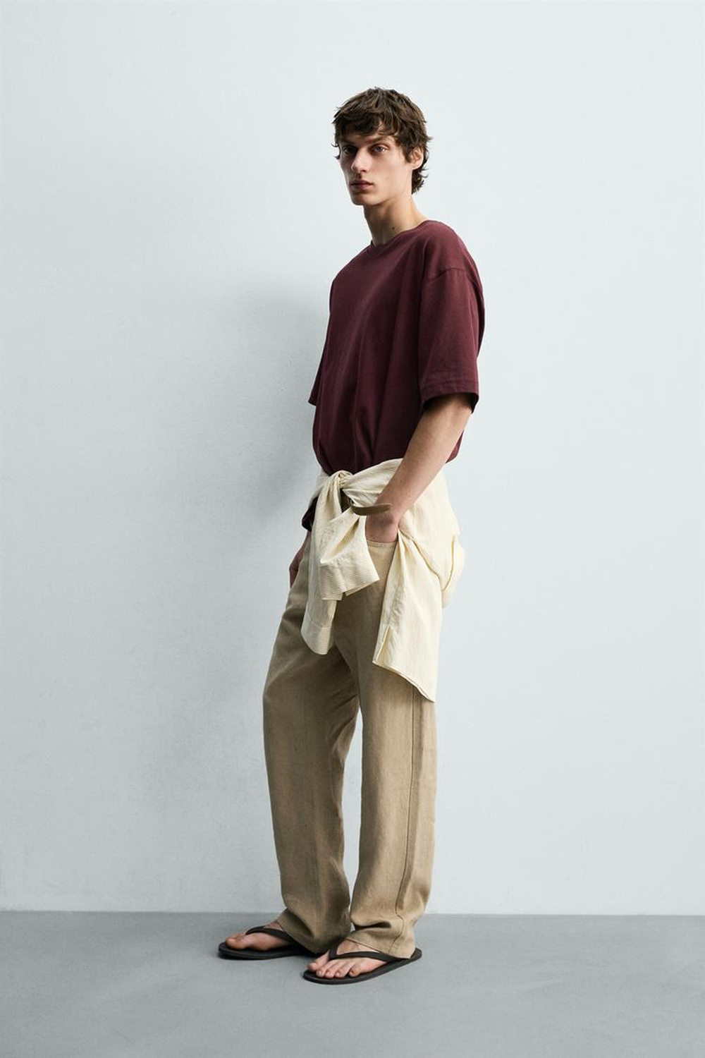 ZARA ФУТБОЛКА СВОБОДНОГО КРОЯ С ВЫШИВКОЙ, БОРДОВЫЙ/ЭКРЮ