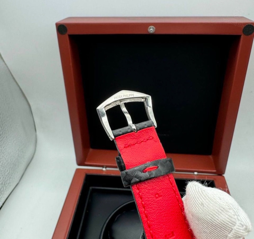 Часы Patek Philippe Calatrava