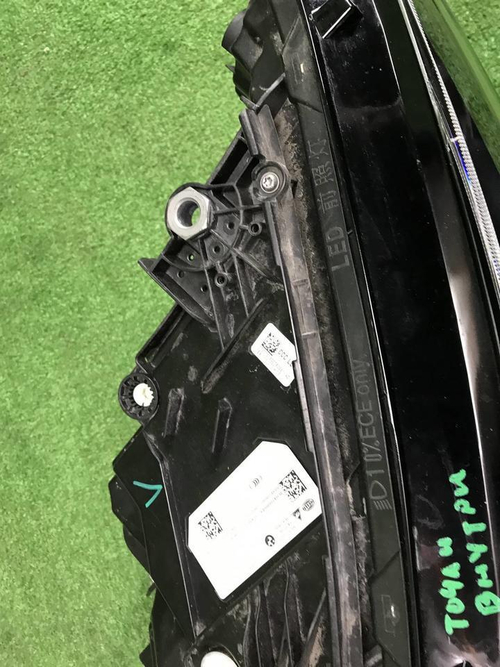 Фара правая BMW 3er G20 (2022-н.в.) LED (В сборе)