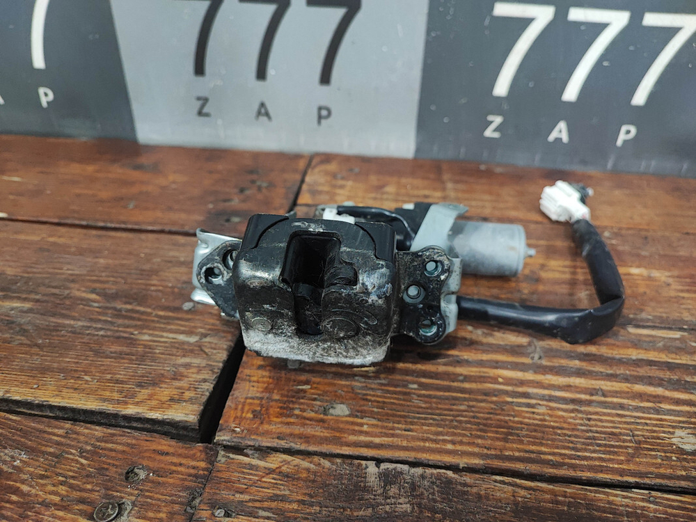 Замок багажника Honda CR-V 5 (RW) 16-нв Б/У Оригинал 74800TLAA51