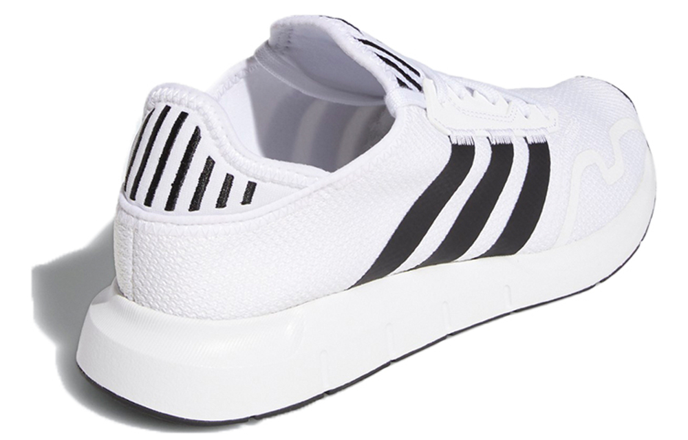 Кроссовки Adidas Originals Swift Run X